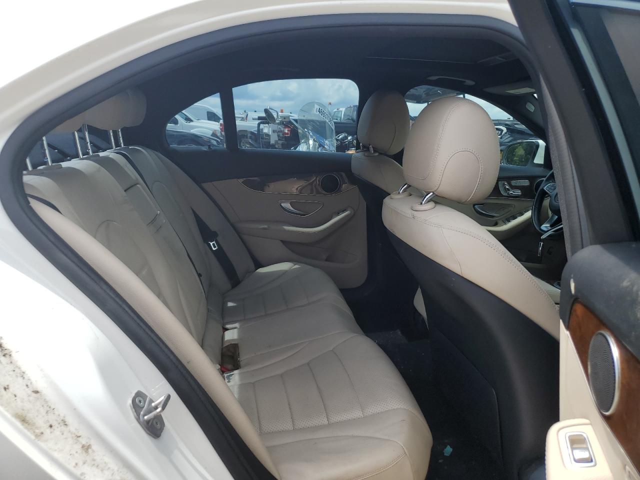 2018 Mercedes-Benz C 300 VIN: 55SWF4JB2JU241124 Lot: 65199815