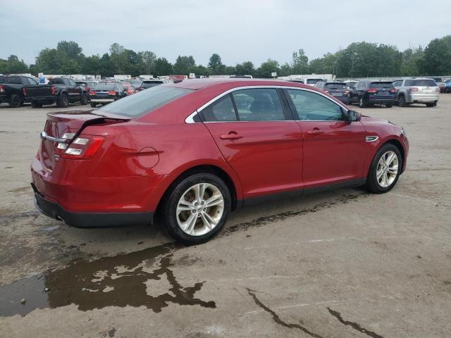  FORD TAURUS 2015 Czerwony