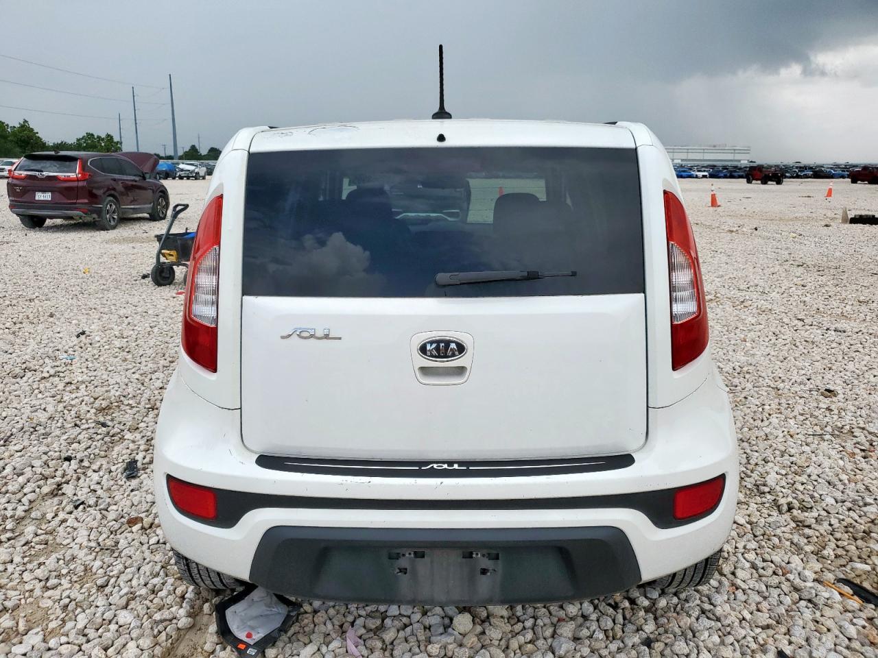 2012 Kia Soul + VIN: KNDJT2A67C7469527 Lot: 63568995