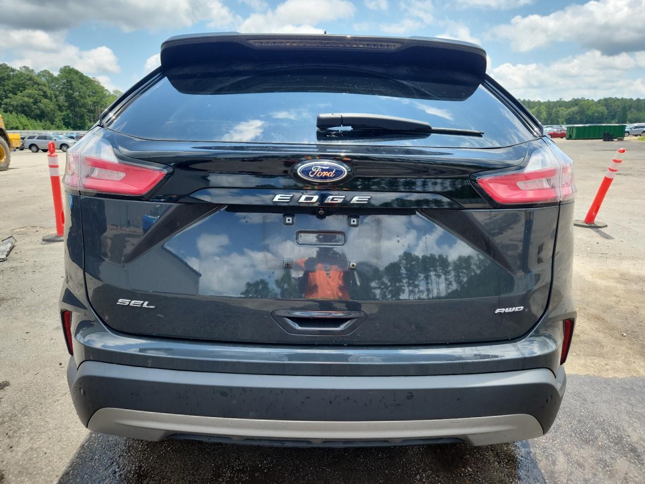 2021 Ford Edge Sel VIN: 2FMPK4J98MBA42154 Lot: 64270445