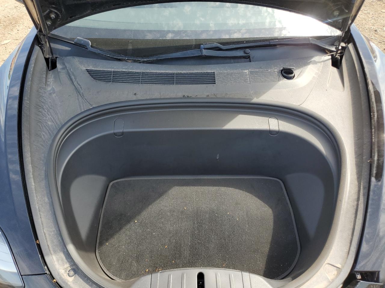 2018 Tesla Model 3 VIN: 5YJ3E1EAXJF171928 Lot: 64627705