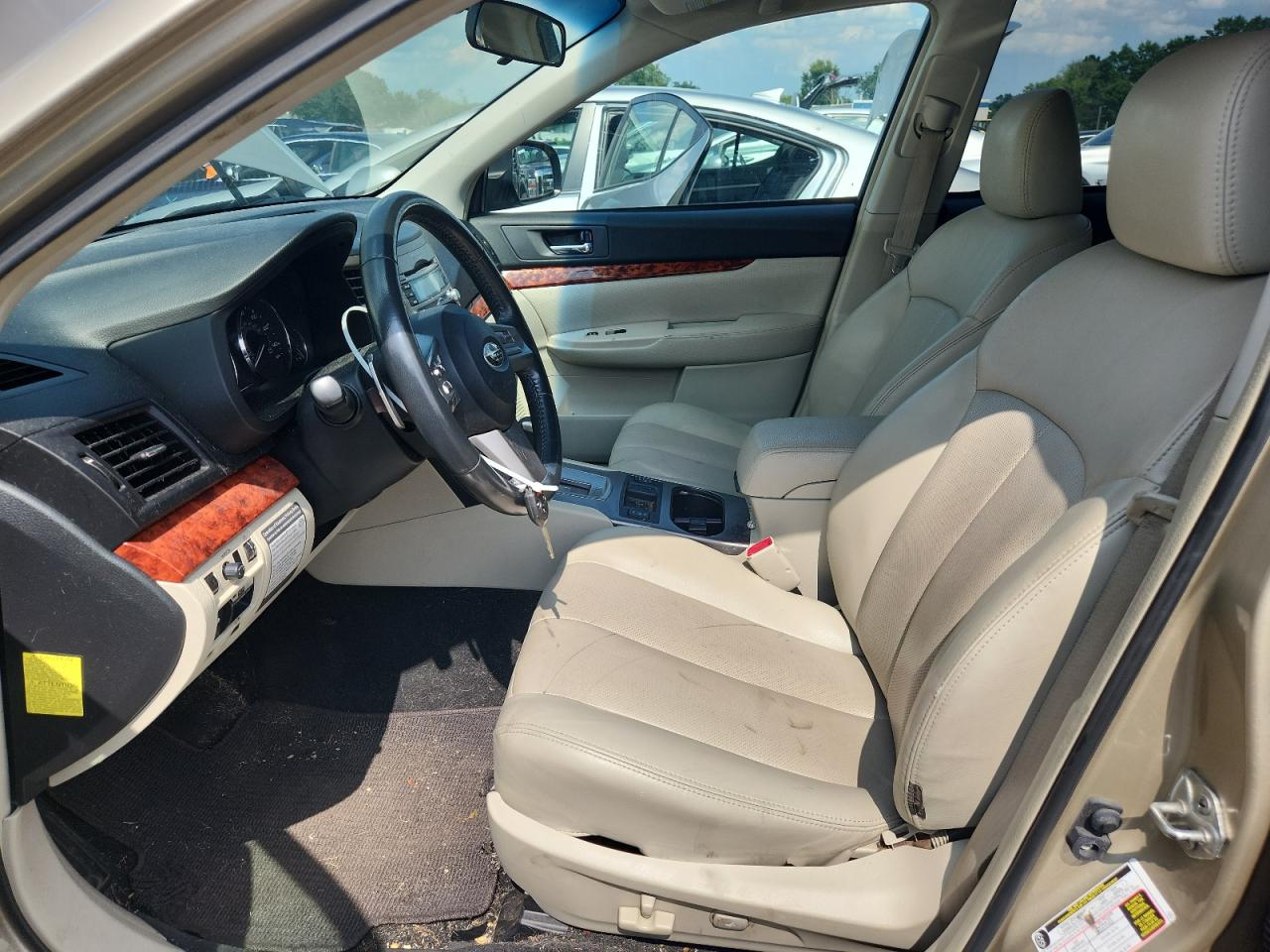 2010 Subaru Outback 2.5I Limited VIN: 4S4BRBJC4A3386565 Lot: 65002525