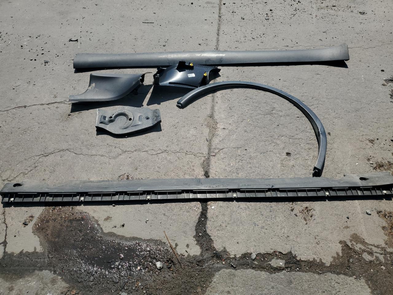 2020 Tesla Model Y VIN: 5YJYGDEF8LF003141 Lot: 66522075