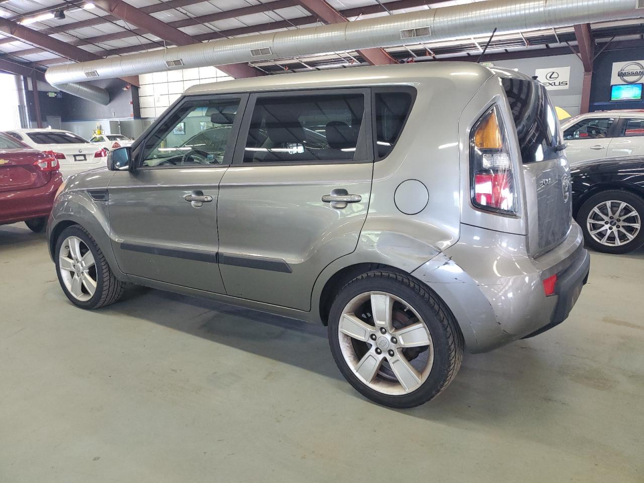 2011 Kia Soul + VIN: KNDJT2A22B7215610 Lot: 64628935