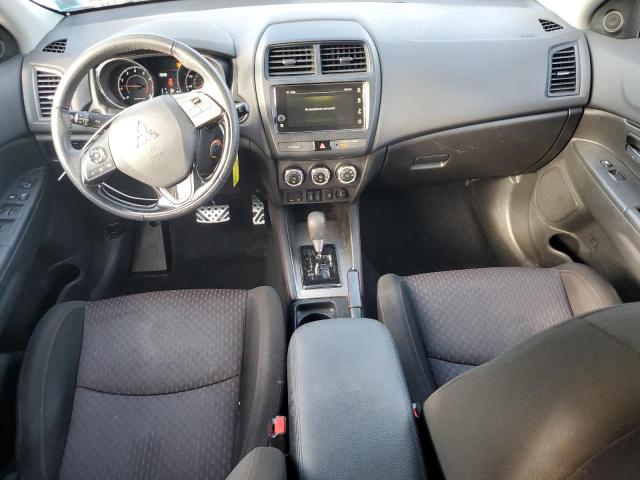  MITSUBISHI OUTLANDER 2019 Серебристый