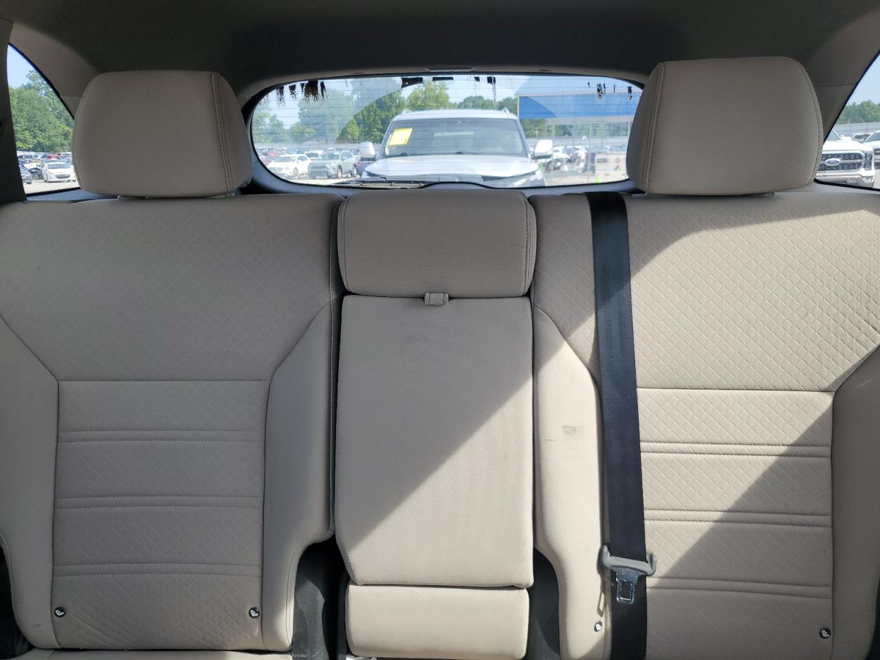 5xypg4a51gg123354 5XYPG4A51GG123354 2016 Kia Sorento Lx