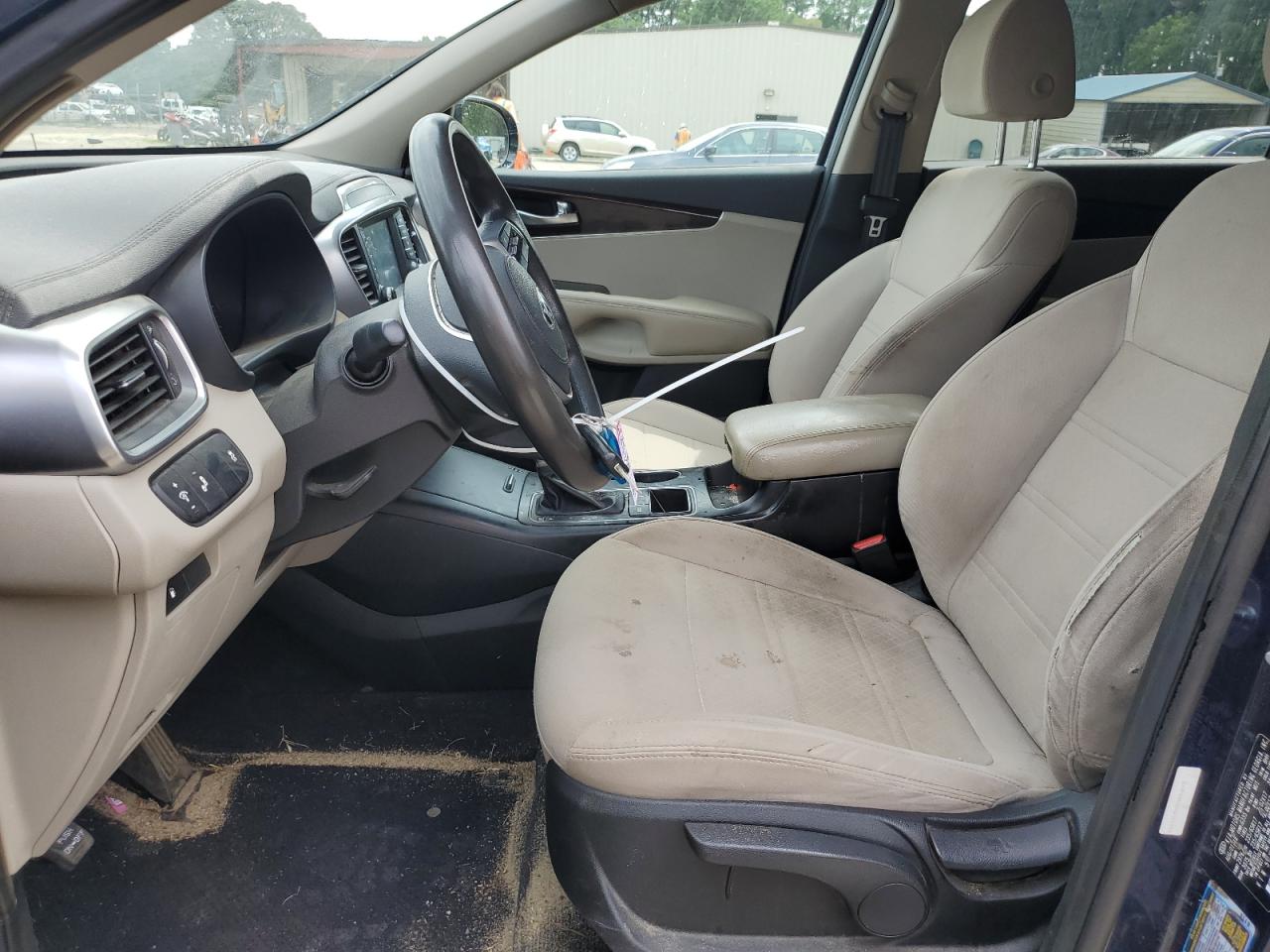 2019 Kia Sorento L VIN: 5XYPG4A32KG501592 Lot: 64473115