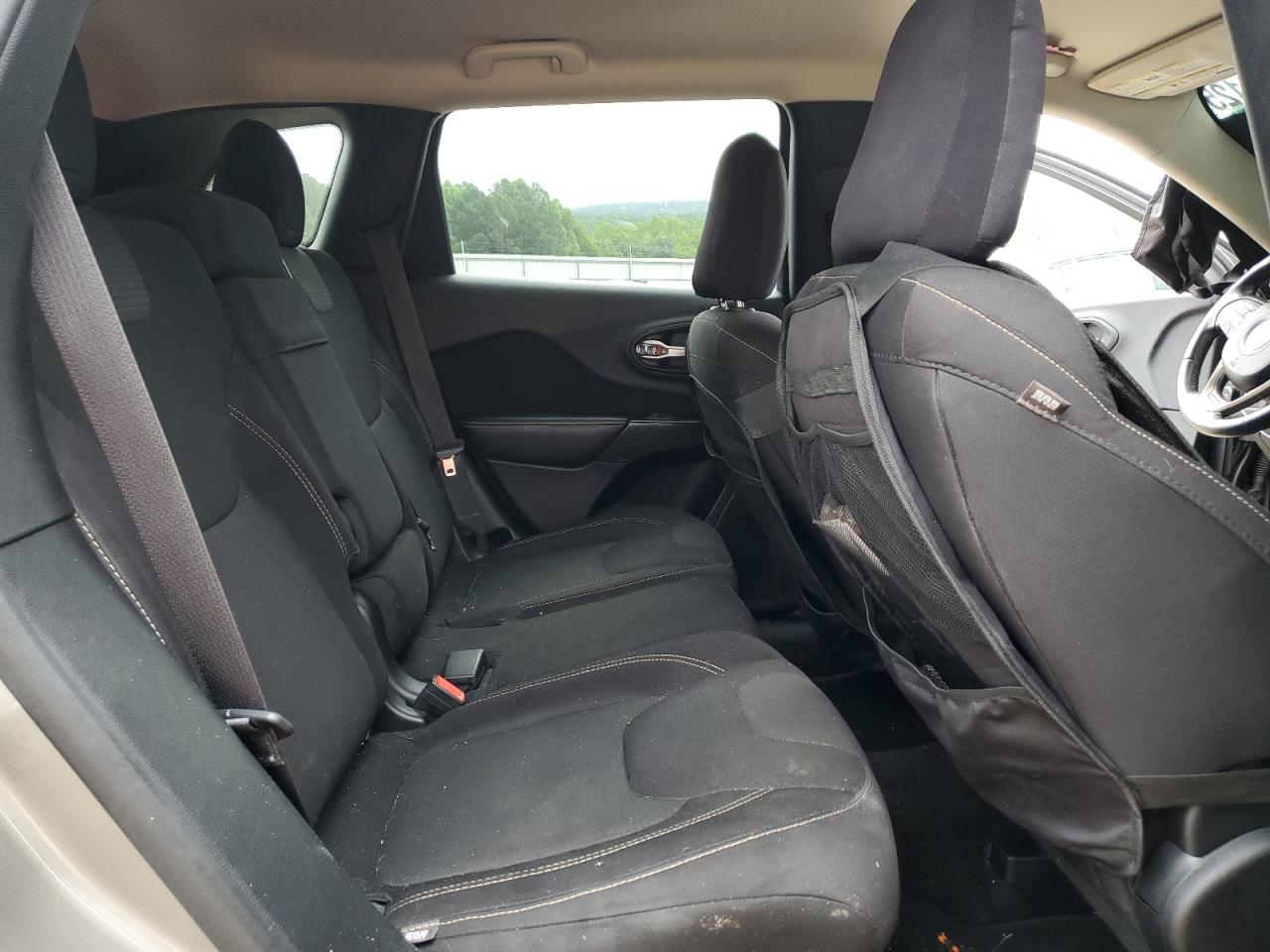 2016 Jeep Cherokee Latitude VIN: 1C4PJMCB3GW296283 Lot: 64851125