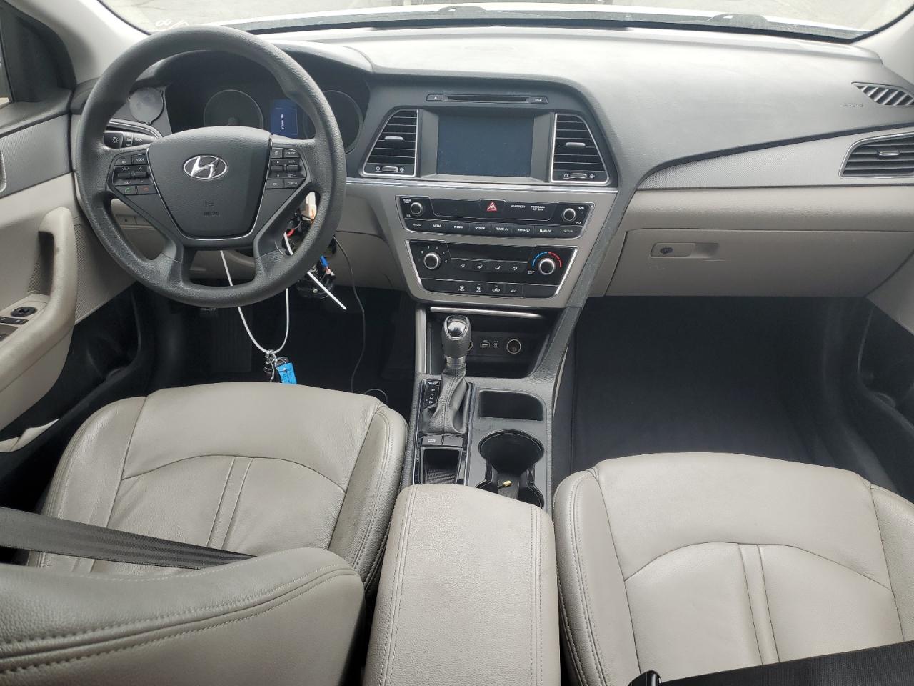 2016 Hyundai Sonata Se VIN: 5NPE24AF2GH307404 Lot: 64822795