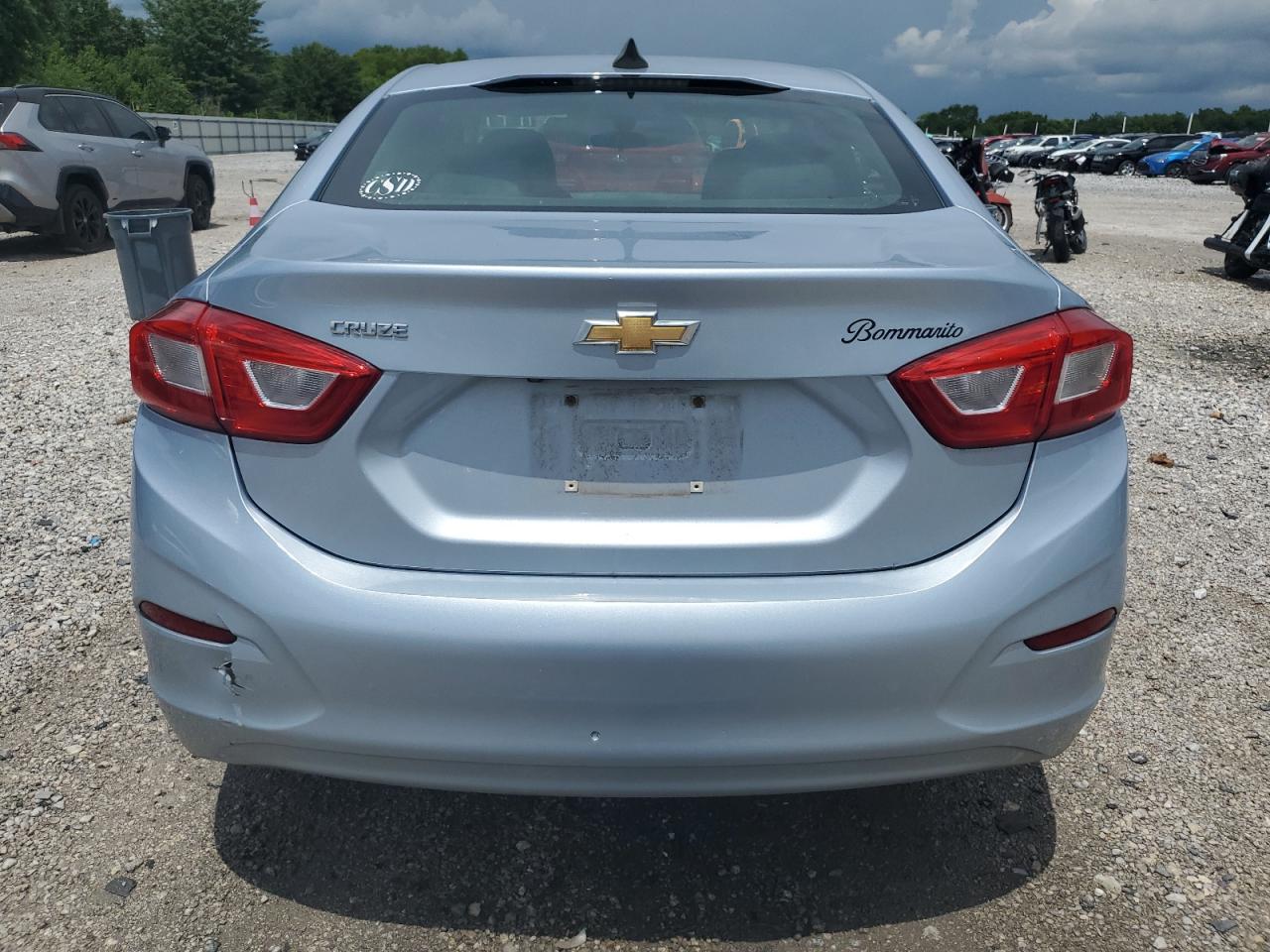 2017 Chevrolet Cruze Ls VIN: 1G1BC5SM8H7174942 Lot: 64739075