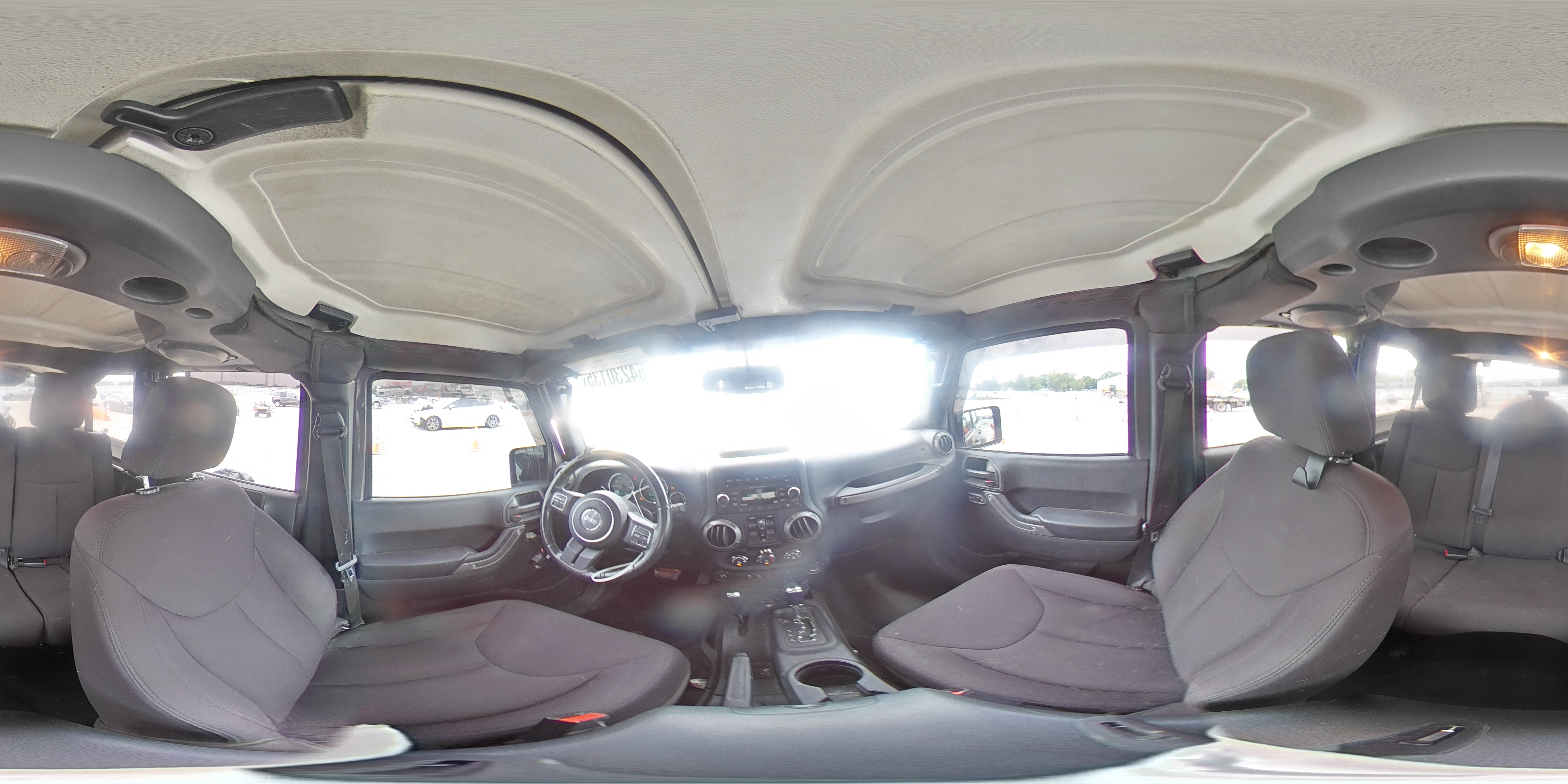2014 Jeep Wrangler Unlimited Sport VIN: 1C4BJWDG4EL298560 Lot: 64230135