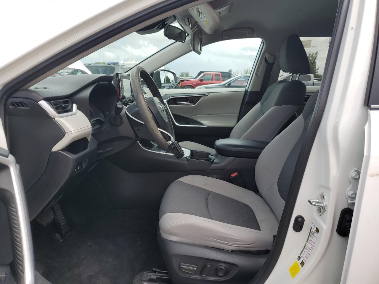 2021 Toyota Rav4 Xle VIN: 2T3W1RFV2MC137264 Lot: 65009165