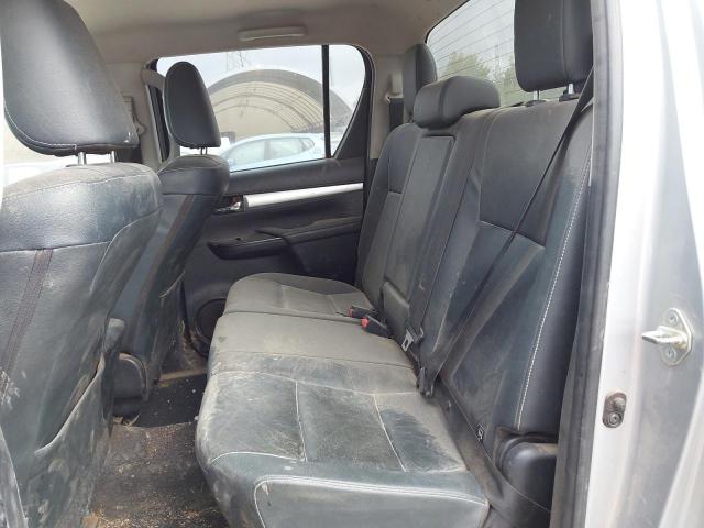2018 TOYOTA HILUX INVI