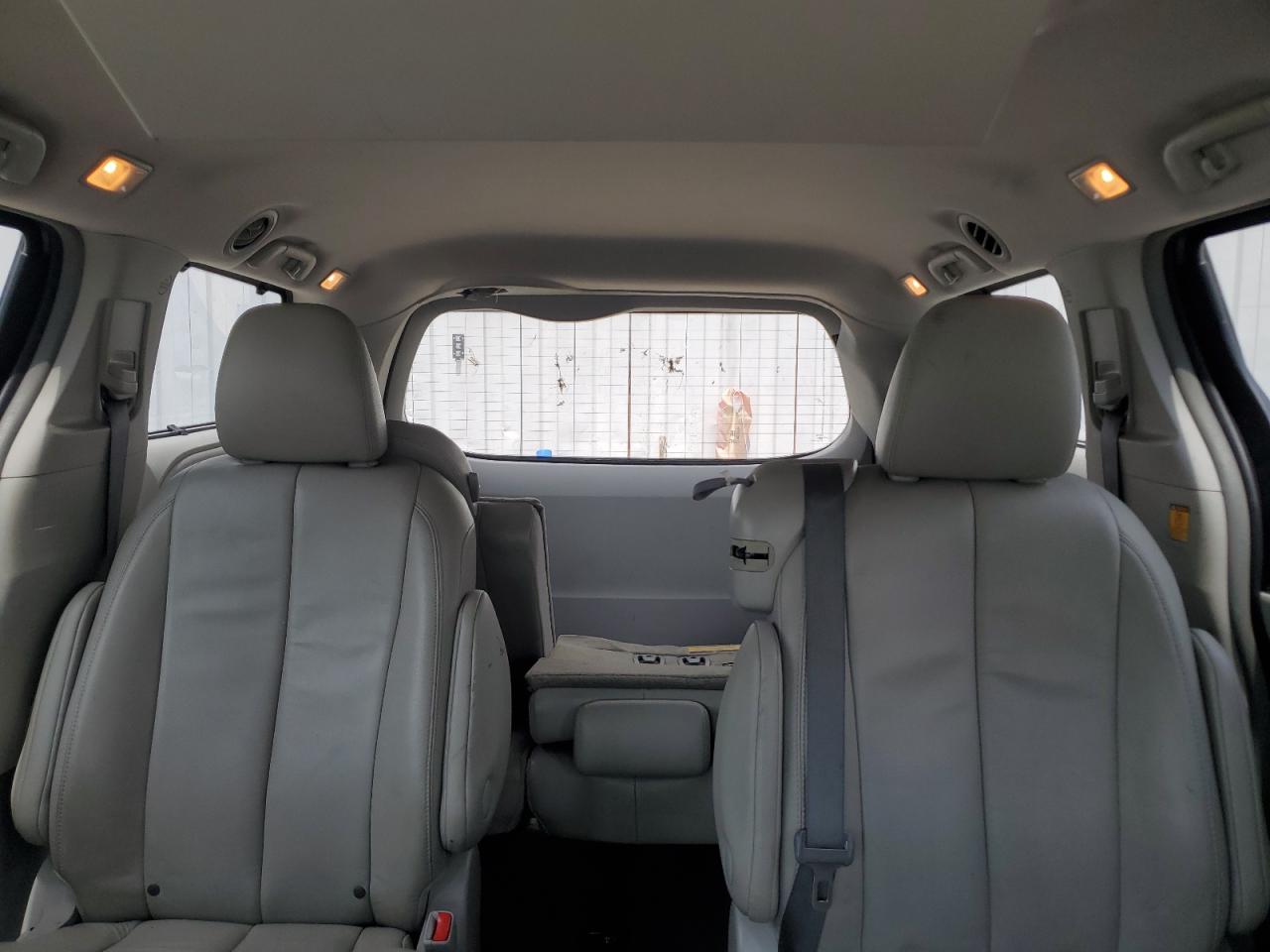 2013 Toyota Sienna Xle VIN: 5TDYK3DC1DS376051 Lot: 65176025