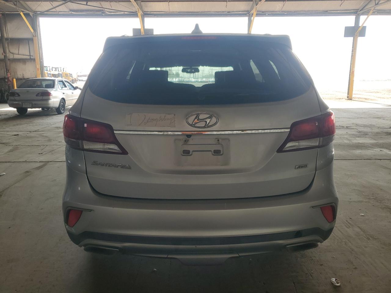 2017 Hyundai Santa Fe Se VIN: KM8SMDHF2HU228160 Lot: 64591255