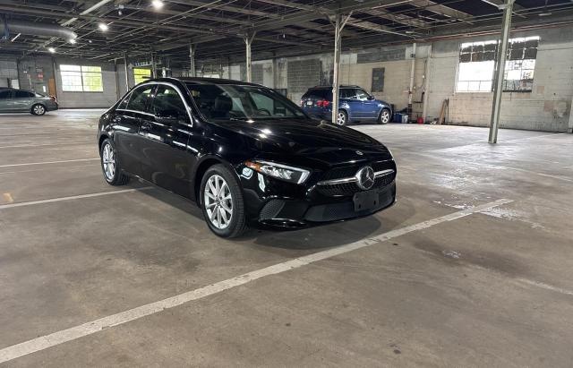  MERCEDES-BENZ A-CLASS 2021 Czarny