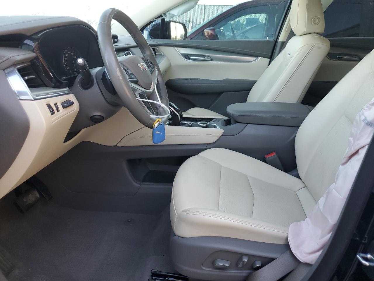 1gykncrs2nz100484 1GYKNCRS2NZ100484 2022 Cadillac Xt5 Premium Luxury