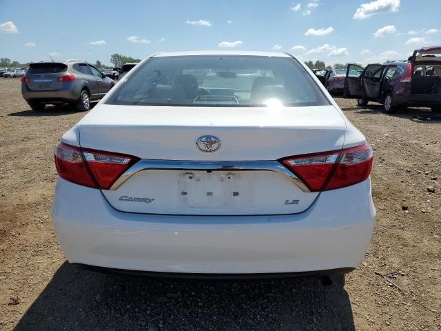  TOYOTA CAMRY 2017 Biały