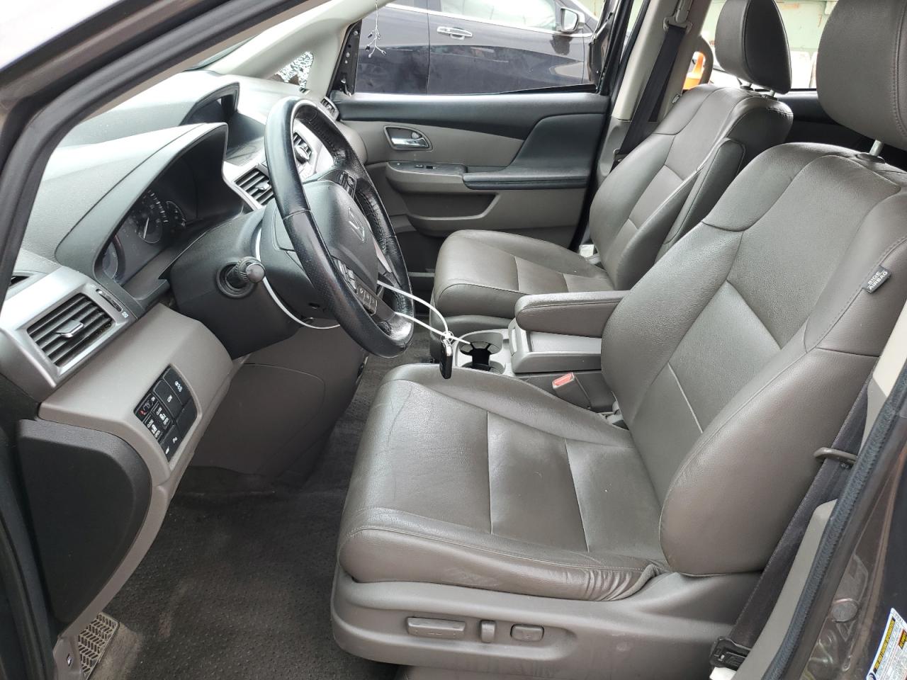 2014 Honda Odyssey Touring VIN: 5FNRL5H90EB038092 Lot: 64593445