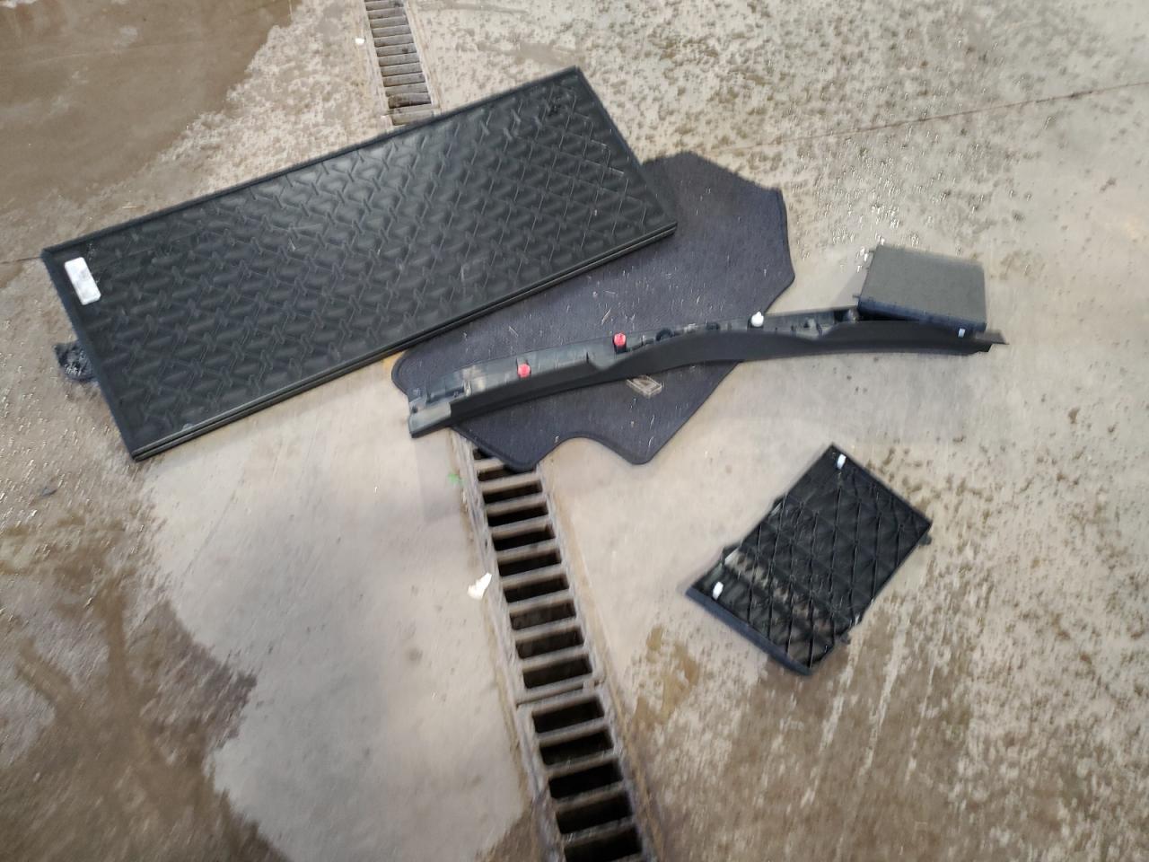 2020 Toyota Rav4 Le VIN: 4T3MWRFV6LU007977 Lot: 66355815