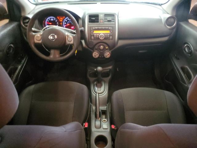 Sedans NISSAN VERSA 2012 Srebrny