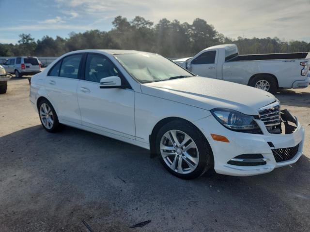  MERCEDES-BENZ C-CLASS 2014 Biały