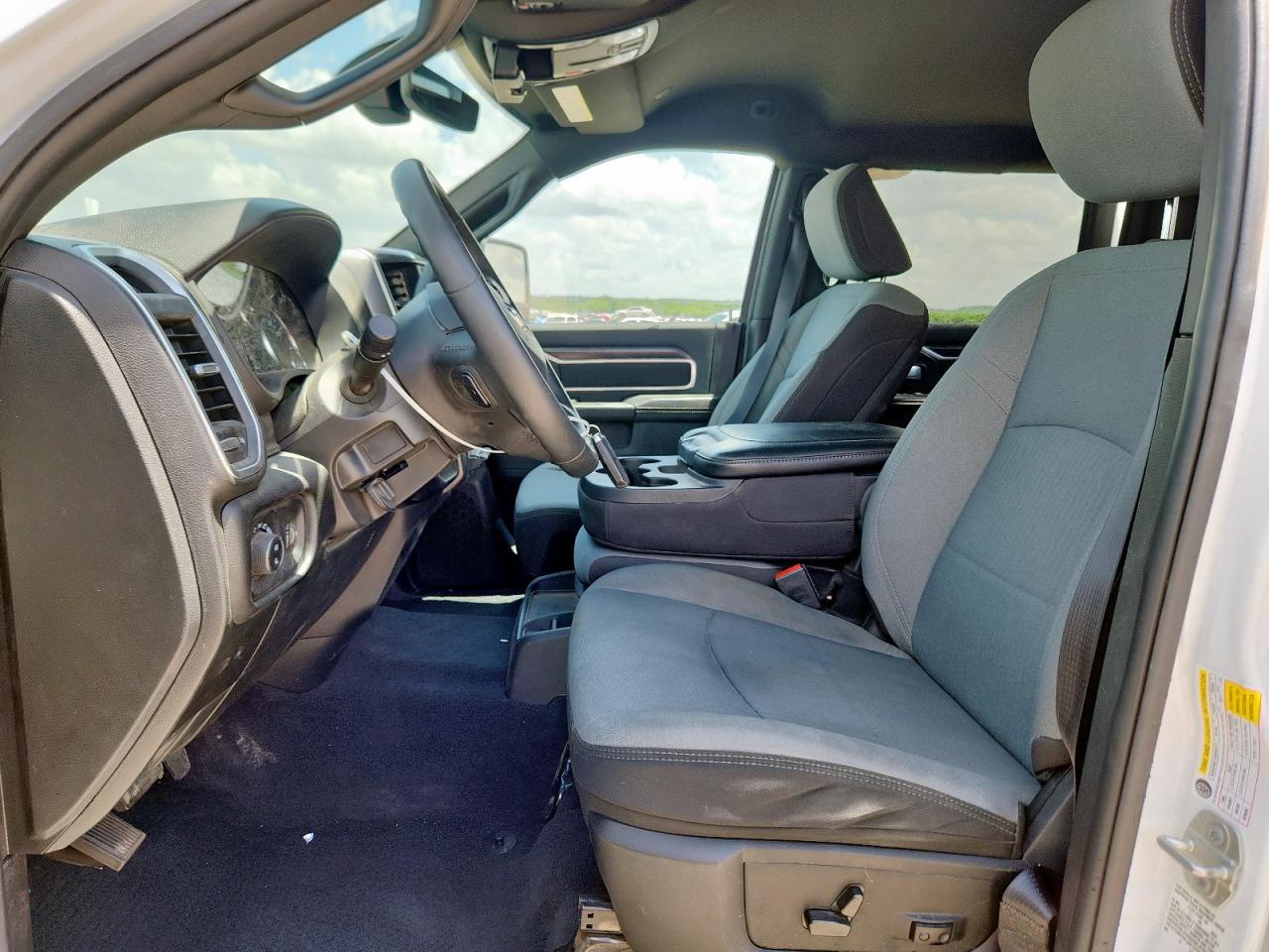 3C6UR5DL2RG226274 2024 Ram 2500 Big Horn