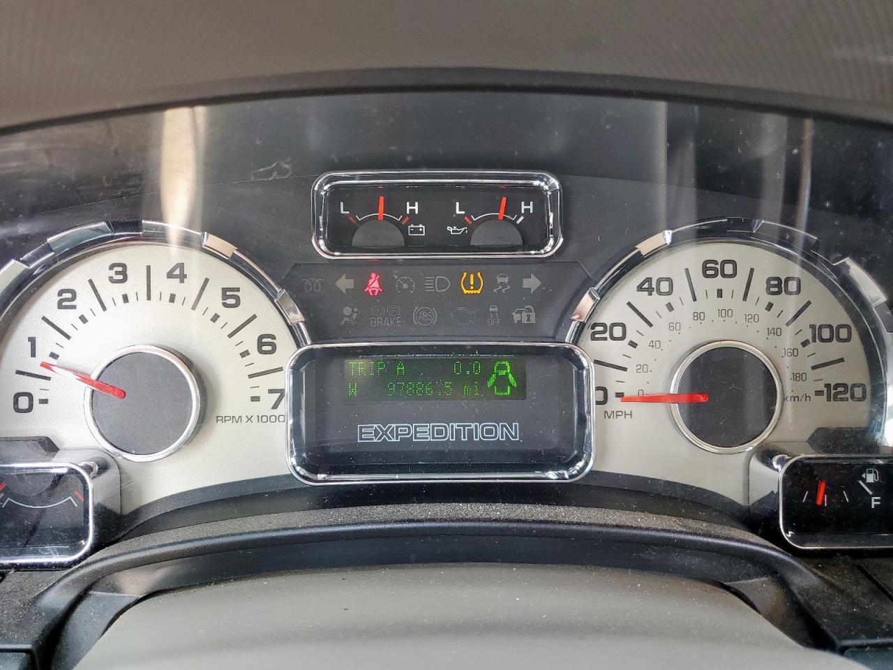 2014 Ford Expedition Limited VIN: 1FMJU2A51EEF25217 Lot: 65161945