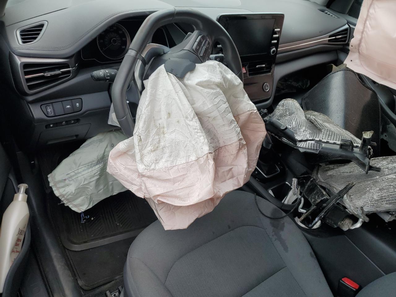 2021 Hyundai Ioniq Se VIN: KMHC65LD0MU261582 Lot: 64305935