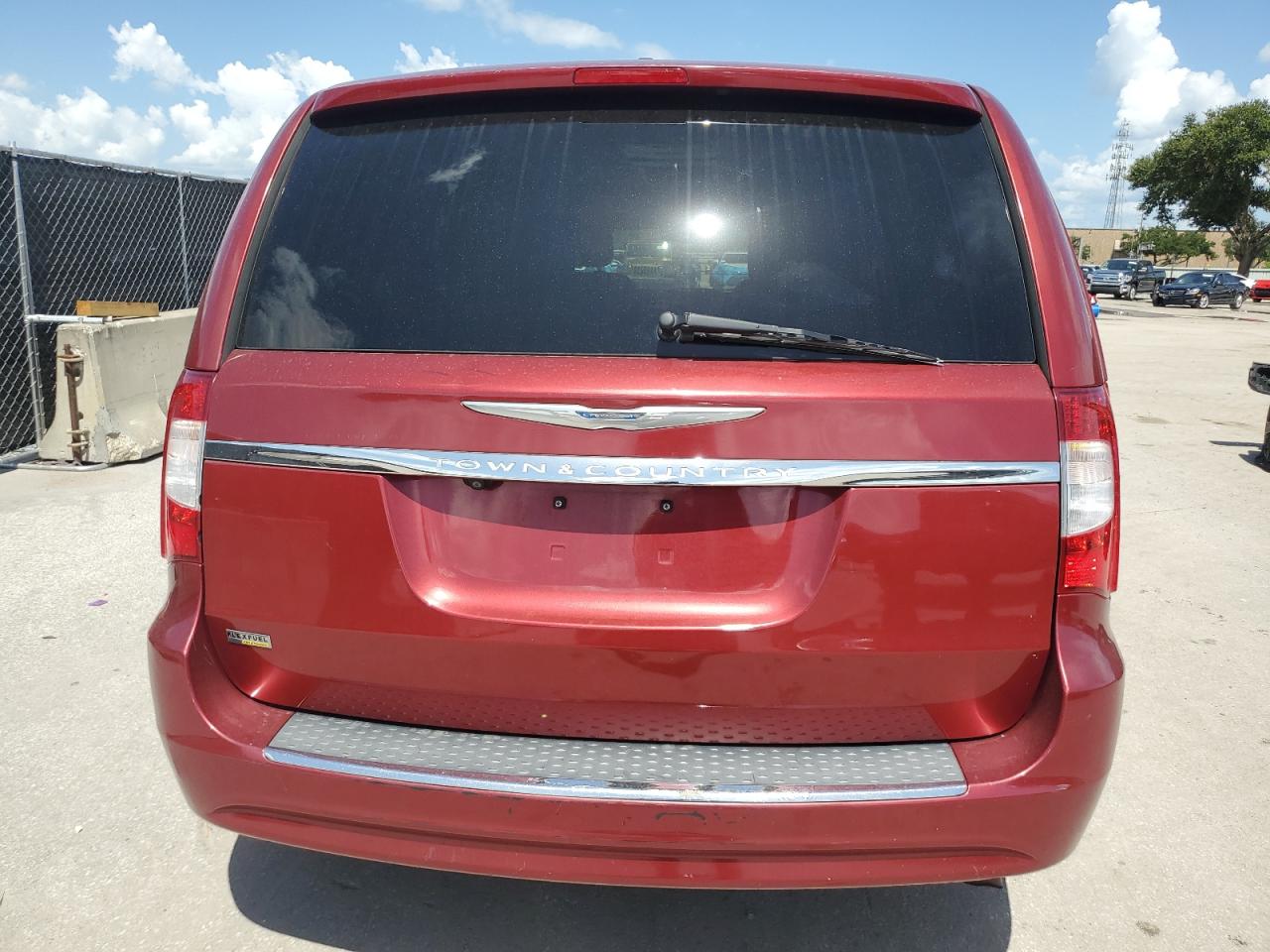 2015 Chrysler Town & Country Touring VIN: 2C4RC1BG7FR552723 Lot: 65168525