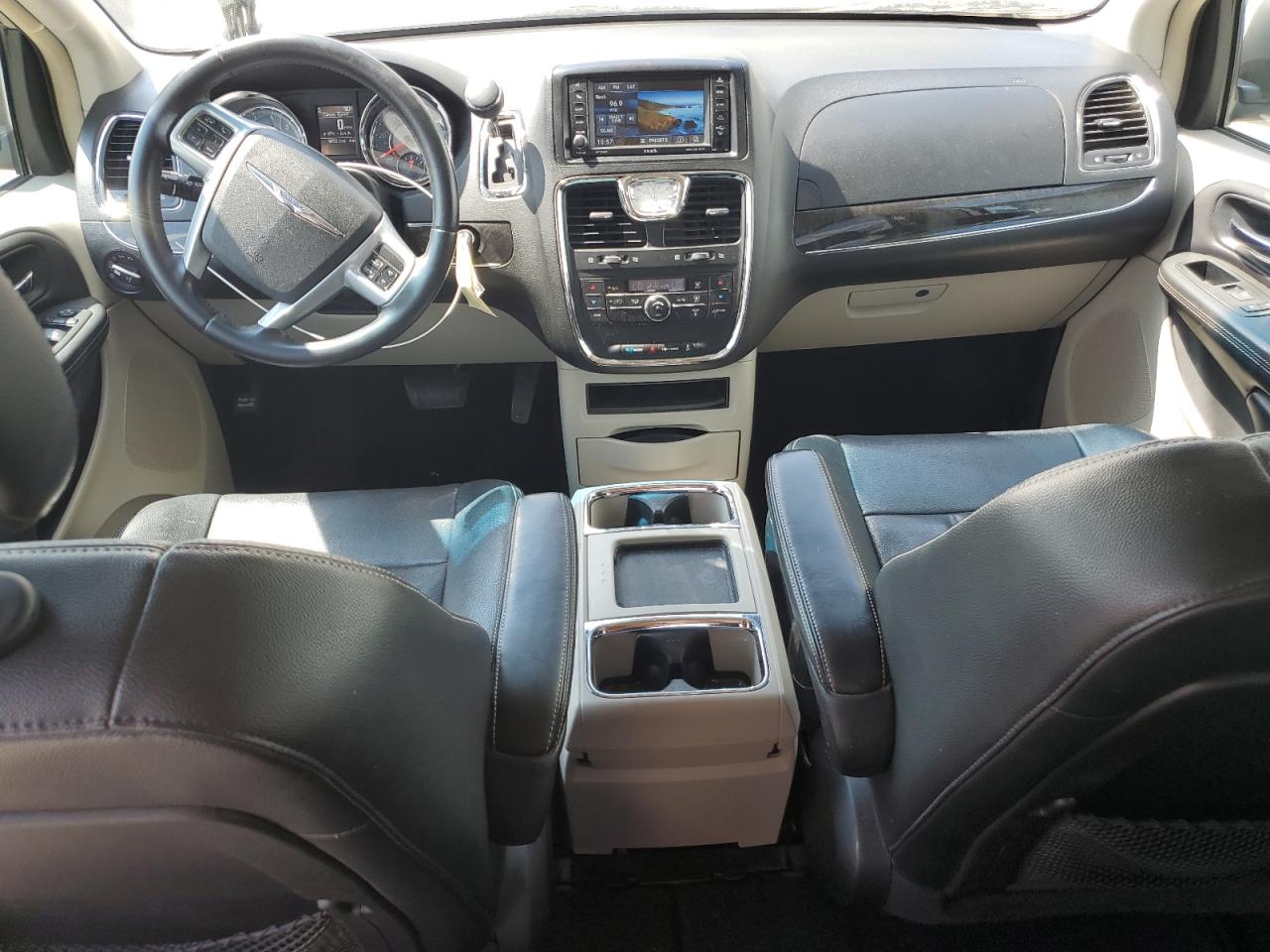2013 Chrysler Town & Country Touring VIN: 2C4RC1BG0DR776395 Lot: 64984585
