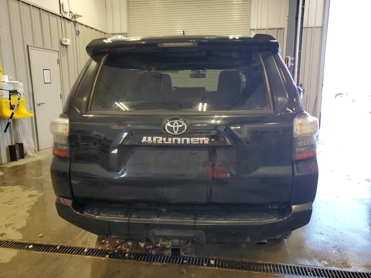 2018 Toyota 4Runner Sr5/Sr5 Premium VIN: JTEBU5JR3J5545455 Lot: 65655205
