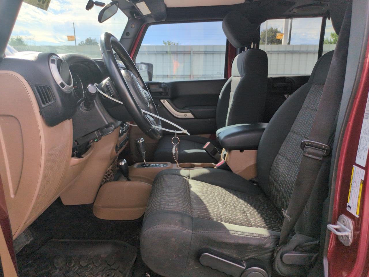 2012 Jeep Wrangler Unlimited Sahara VIN: 1C4HJWEG3CL195832 Lot: 63121435
