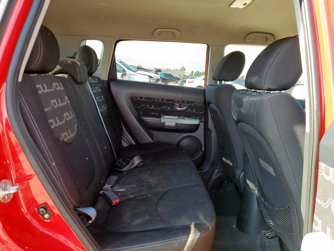 2012 Kia Soul + VIN: KNDJT2A69C7370207 Lot: 64400965