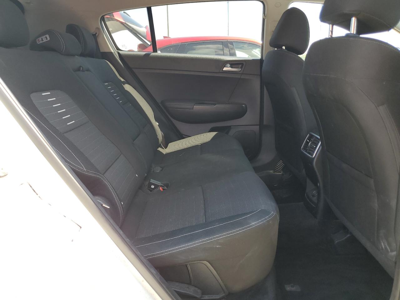 kndpm3ac4j7351239 KNDPM3AC4J7351239 2018 Kia Sportage Lx
