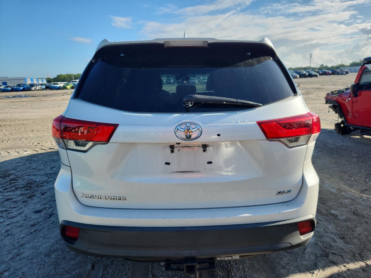 2017 Toyota Highlander Se VIN: 5TDKZRFHXHS520571 Lot: 64376585