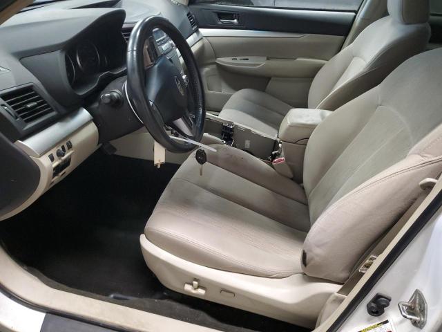  SUBARU OUTBACK 2013 Белы