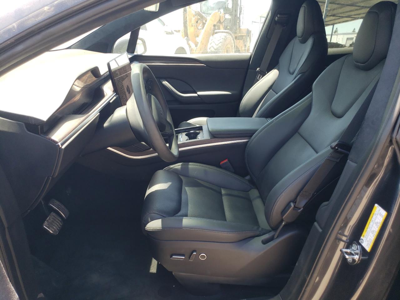 2024 Tesla Model X VIN: 7SAXCBE53RF457201 Lot: 63325675