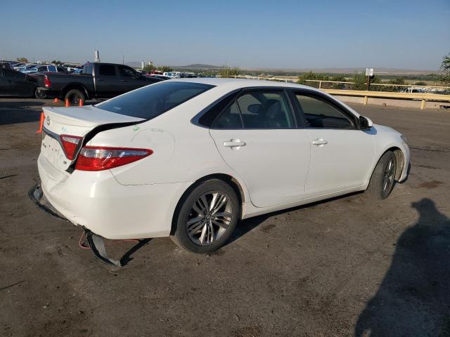  TOYOTA CAMRY 2017 Biały