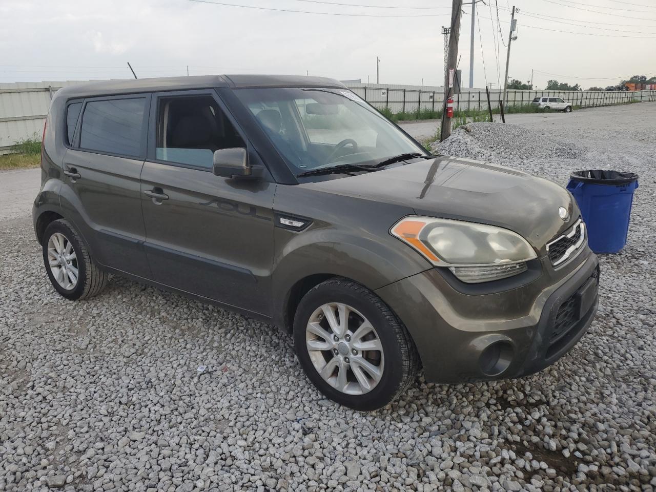 2013 Kia Soul VIN: KNDJT2A55D7558554 Lot: 66185285