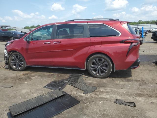  TOYOTA SIENNA 2023 Красный