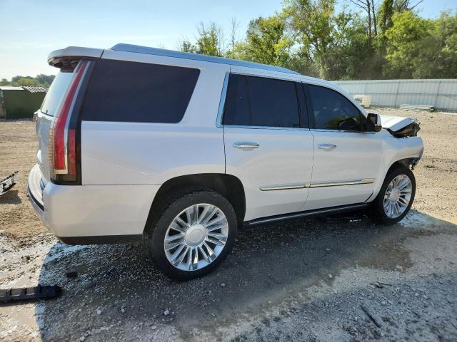  CADILLAC ESCALADE 2016 Белы