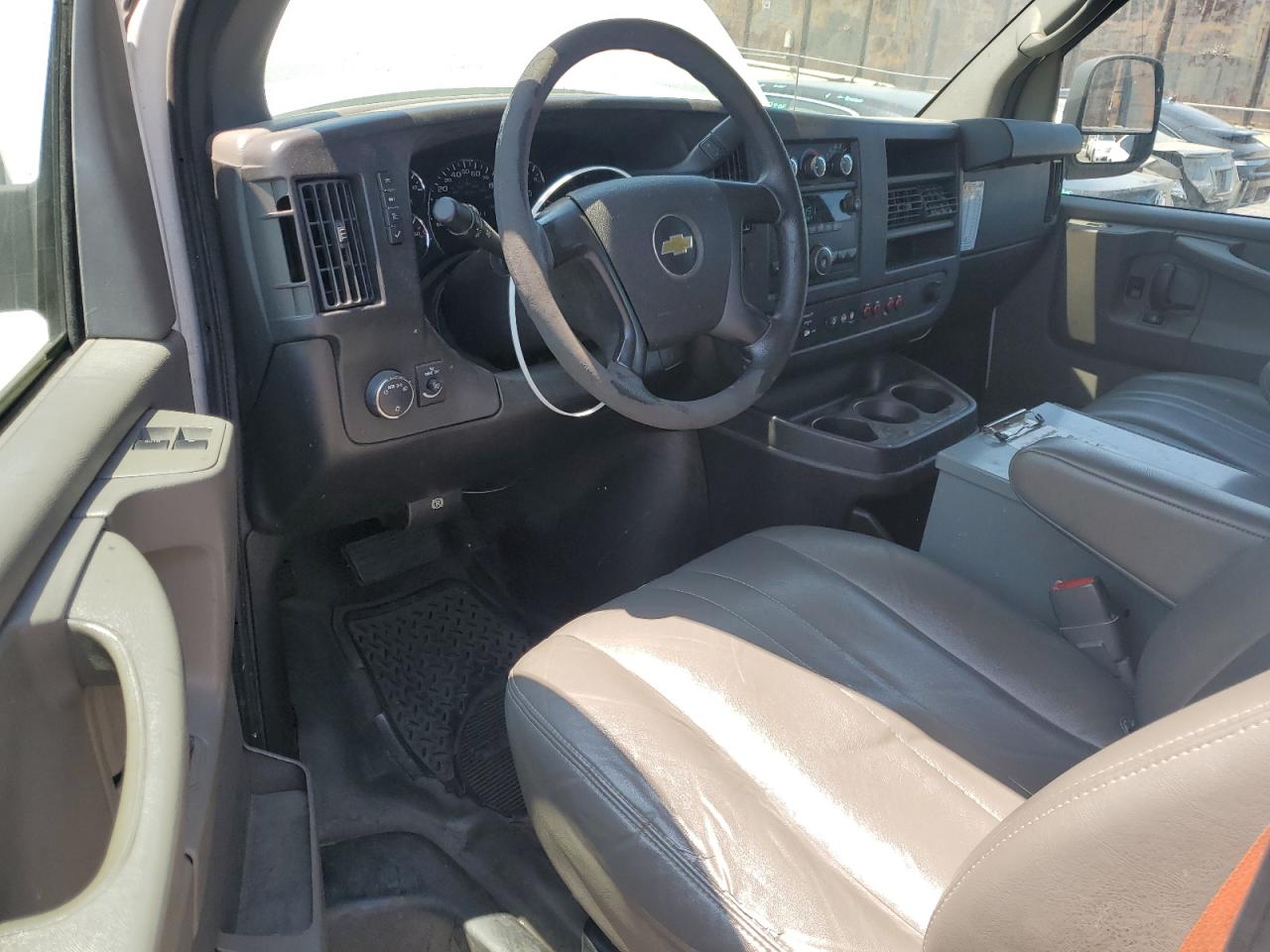 2014 Chevrolet Express G2500 VIN: 1GCWGFCBXE1124333 Lot: 62721535