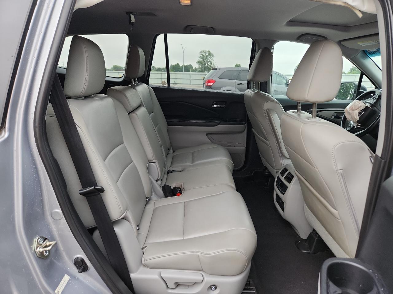 2016 Honda Pilot Exl VIN: 5FNYF6H56GB070067 Lot: 64562945