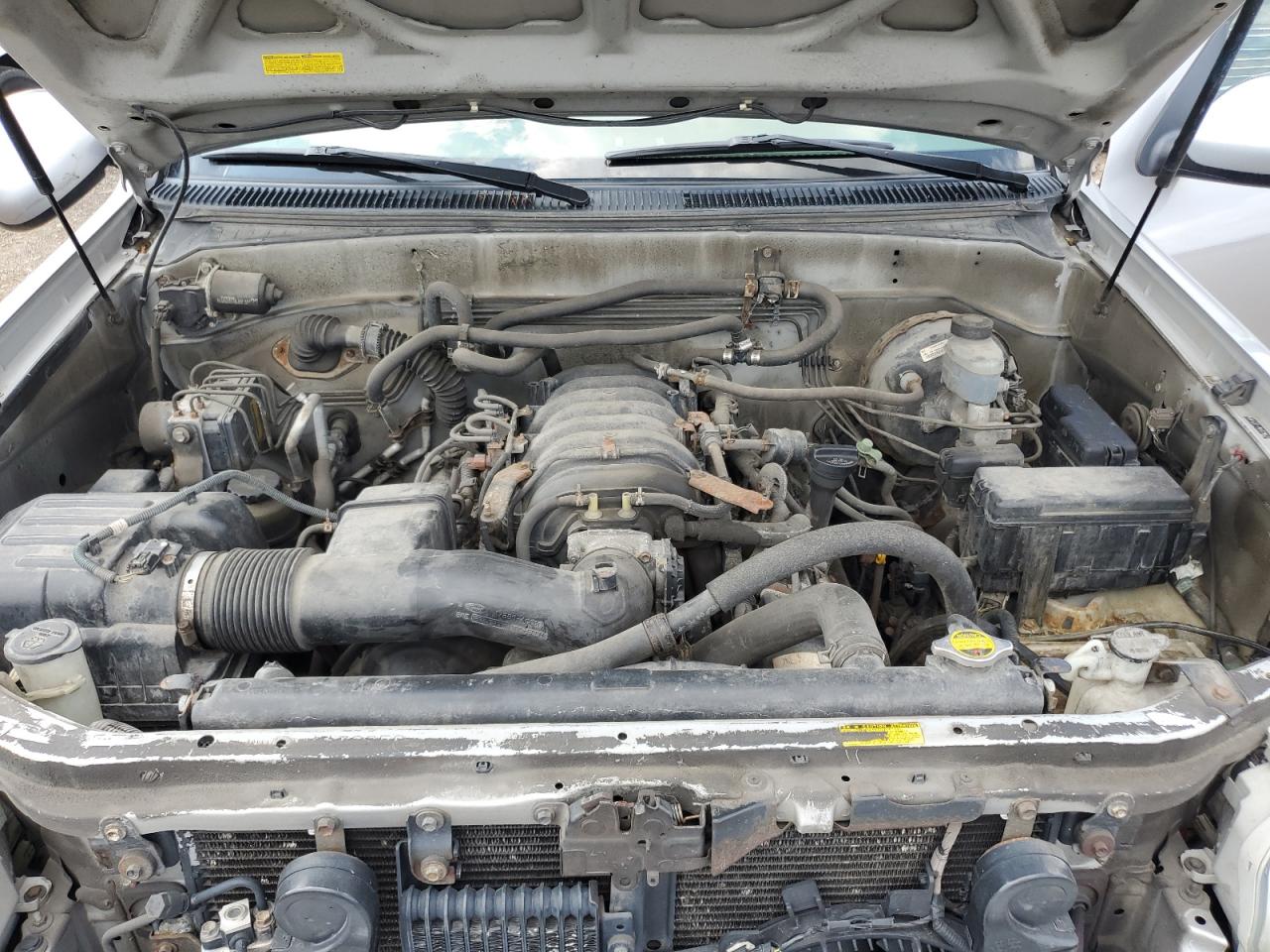 2005 Toyota Sequoia Sr5 VIN: 5TDBT44A05S246660 Lot: 64691445