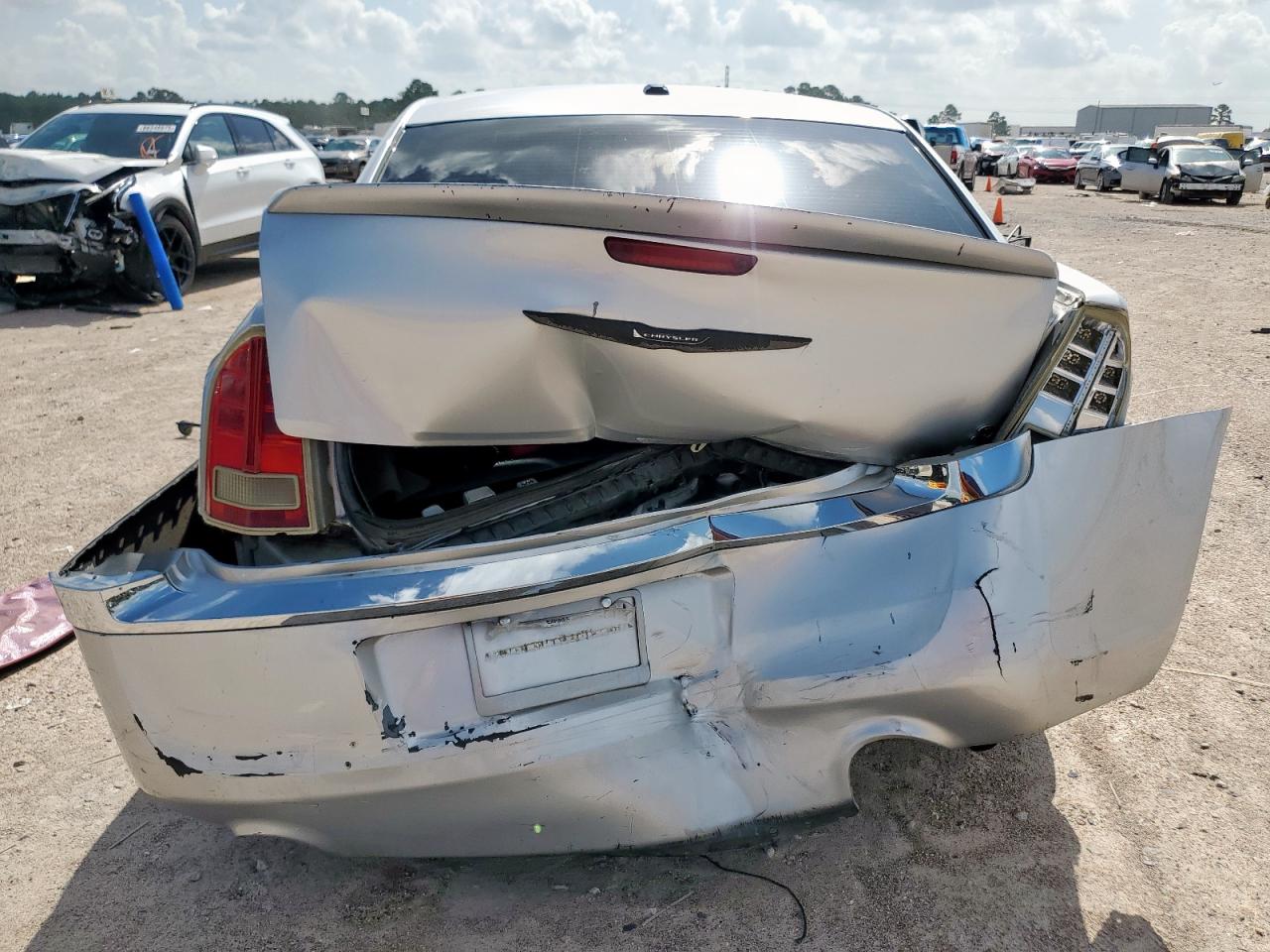 2012 Chrysler 300 S VIN: 2C3CCABG8CH279657 Lot: 66252055