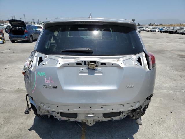  TOYOTA RAV4 2018 Srebrny