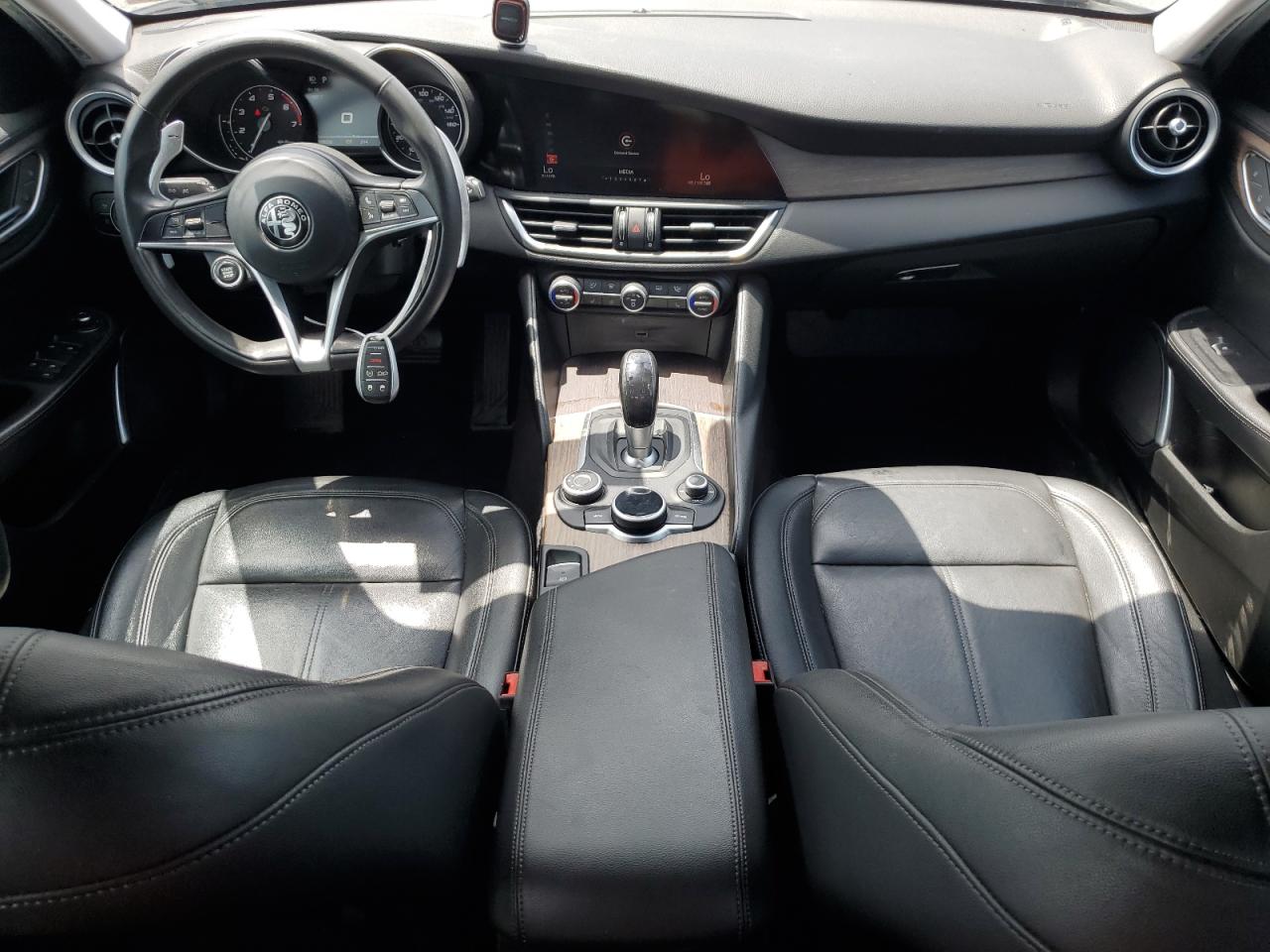 zarfaeen7h7533996 ZARFAEEN7H7533996 2017 Alfa Romeo Giulia Ti Q4