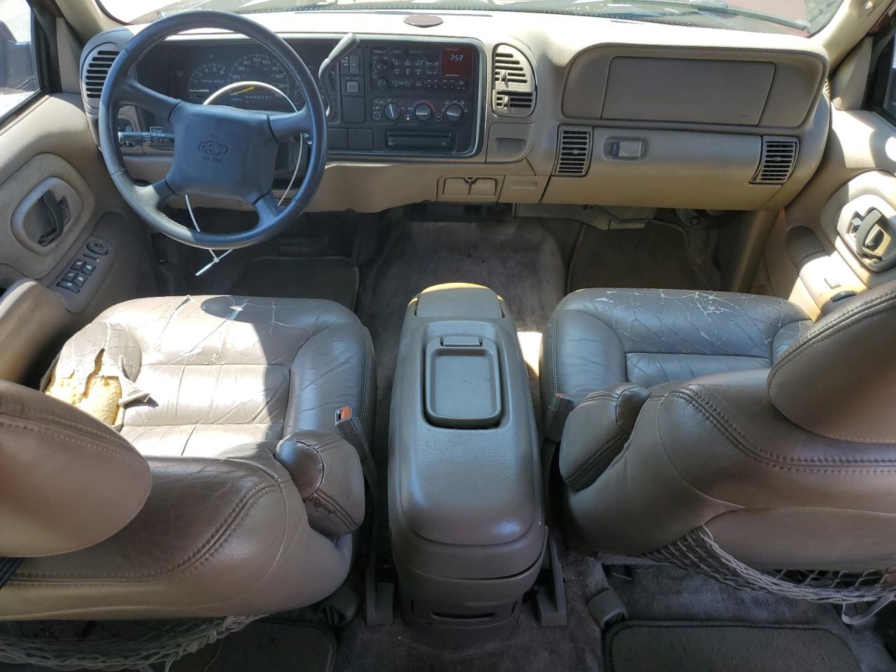 1999 Chevrolet Suburban C1500 VIN: 3GNEC16R2XG121506 Lot: 63914415