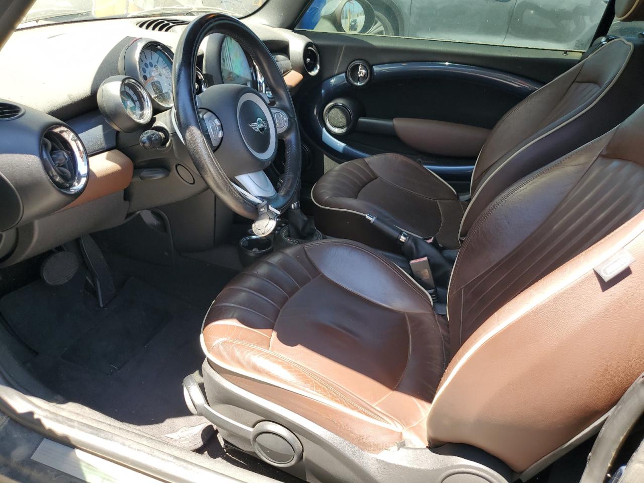 2009 Mini Cooper VIN: WMWMR33529TU95018 Lot: 64123485